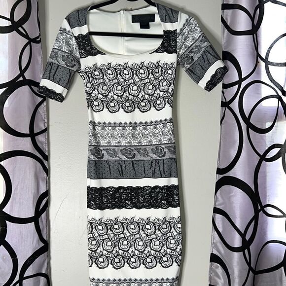 Kardashian Kollection Dress XS white and black zip up - Picture 1 of 12